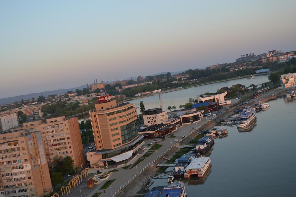 Hotel Esplanada Тулча Экстерьер фото